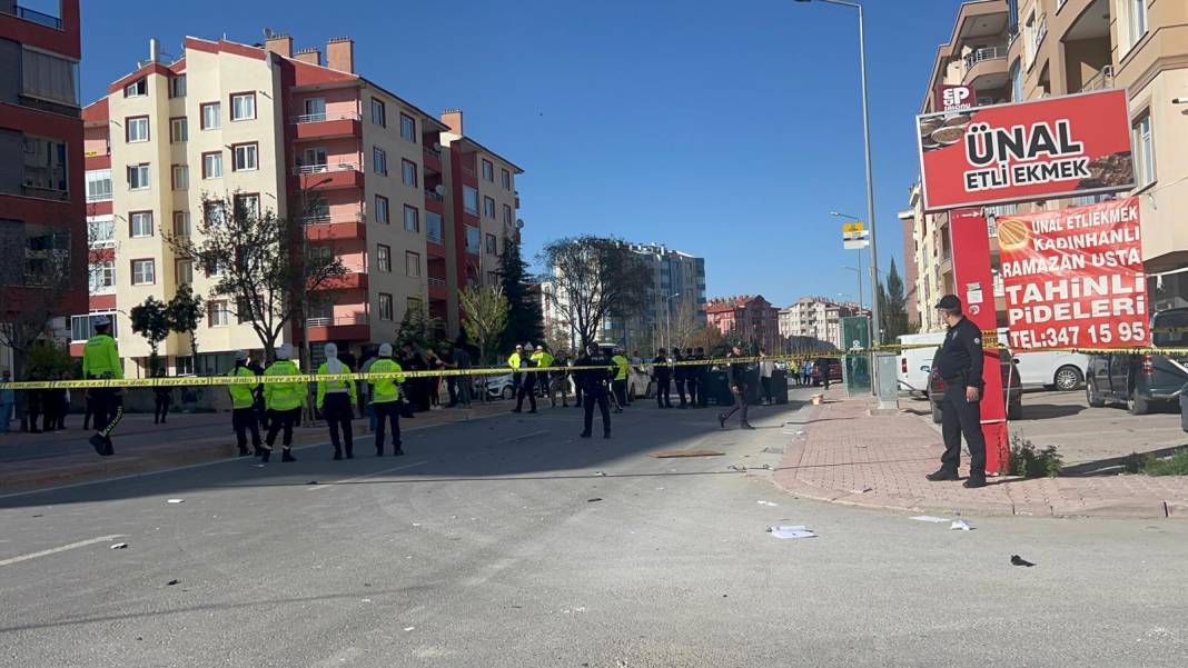 Konya’daki ehliyetsiz sürücü dehşeti kamerada 3